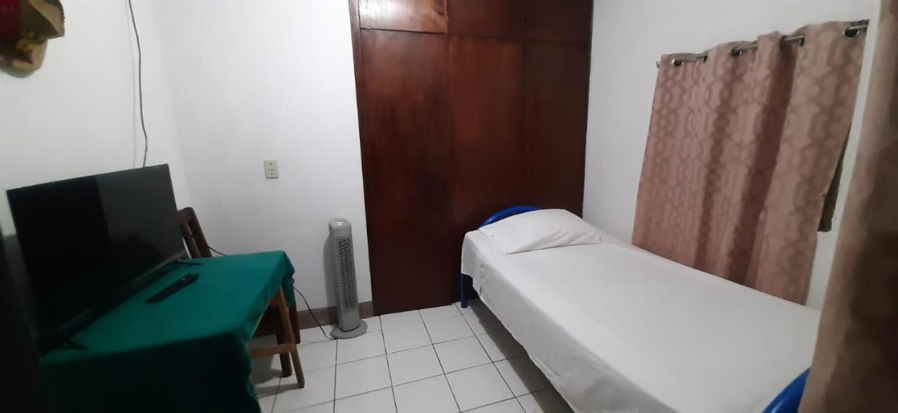 Hotel Duerme tranquilo à Río Segundo Extérieur photo